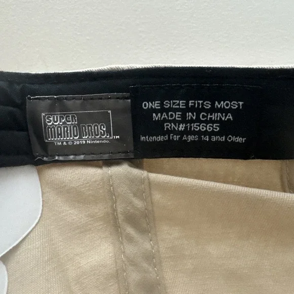 NWT Bioworld Super Mario Brothers 8 Bit Strapback Hat Gaming Baseball Cap OSFM - Picture 13 of 13